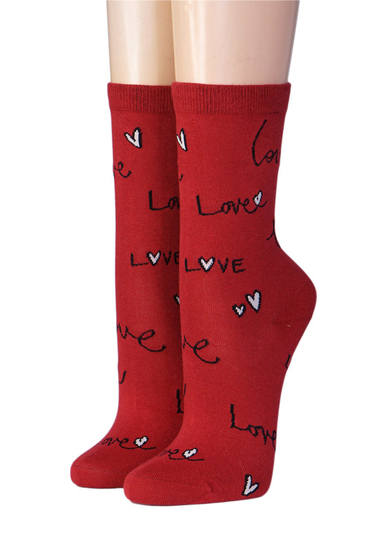 rote Damensocken in einem Säckchen Love